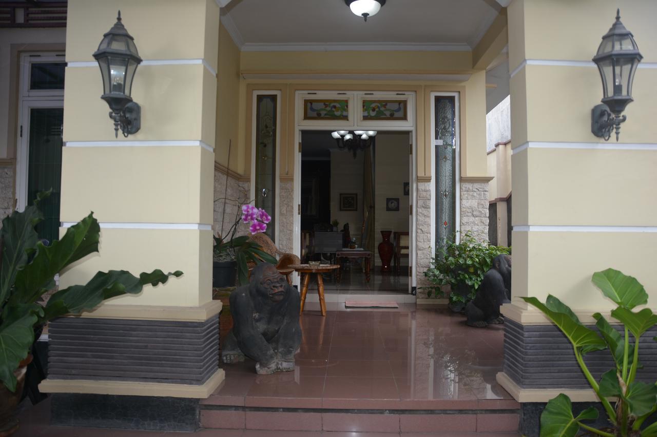Puri Sagopi Guest House Maguwo Exterior photo